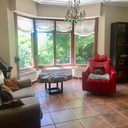 Caserio Arrigorri Excelente Ubicacion Jardin Con Barbacoa 15 Plazas Holiday home Murguia