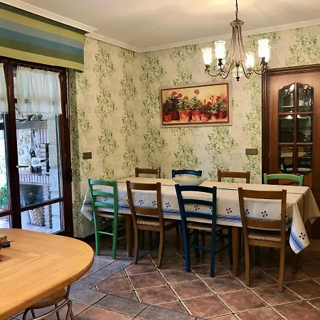 Holiday home Caserio Arrigorri Familiar Con Jardin Y Vistas Al Gorbea, Alava