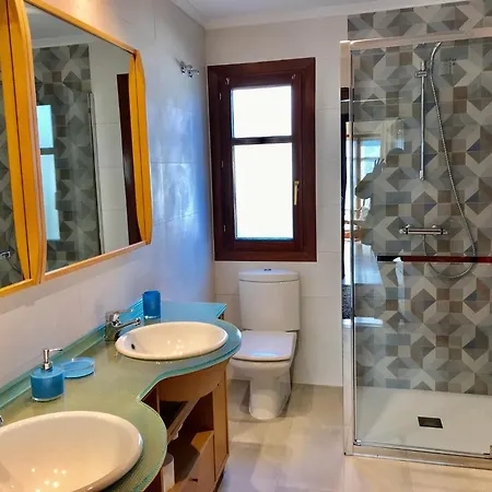 Caserio Arrigorri Excelente Ubicacion Jardin Con Barbacoa 15 Plazas *