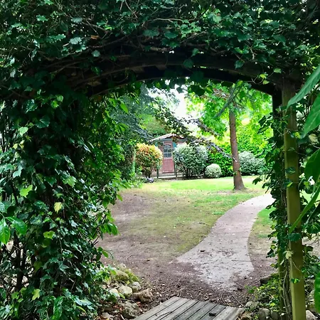 Дом отдыха Caserio Arrigorri Familiar Con Jardin Y Vistas Al Gorbea, Alava
