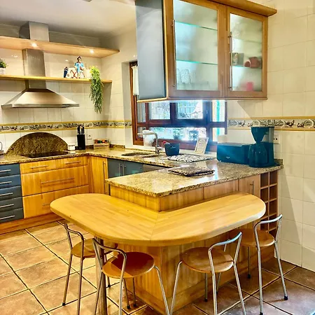 Caserio Arrigorri Familiar Con Jardin Y Vistas Al Gorbea, Alava Мургуия